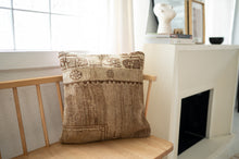 Load image into Gallery viewer, Neutral Shapes Pillow
